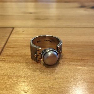 Silpada RETIRED Sterling Silver/Rose Pearl Ring